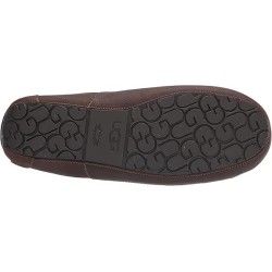 UGG Ascot Slipper B0FJFWN2RS Design Intemporel
